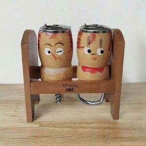 Vintage Wooden Salt & Pepper Shakers With Stand Kitsch Souvenir Ottawa